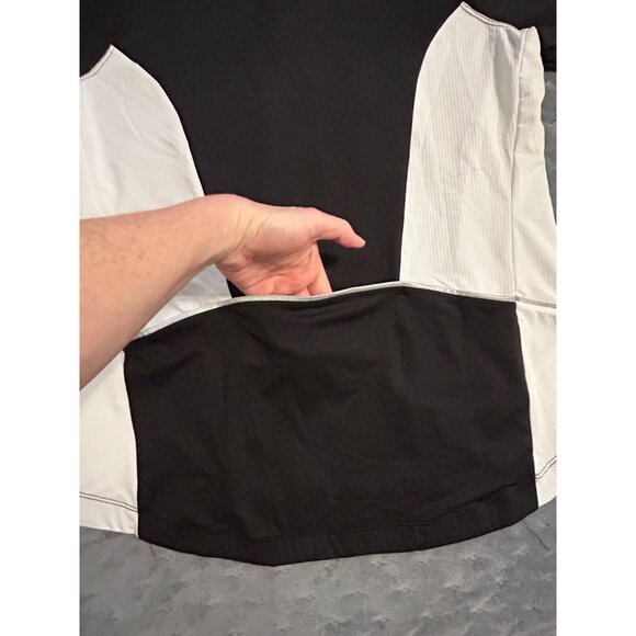 Xersion Women's Quick-Dri Black & White Cycling Shirt XL with Back Pockets NWT - Picture 7 of 10